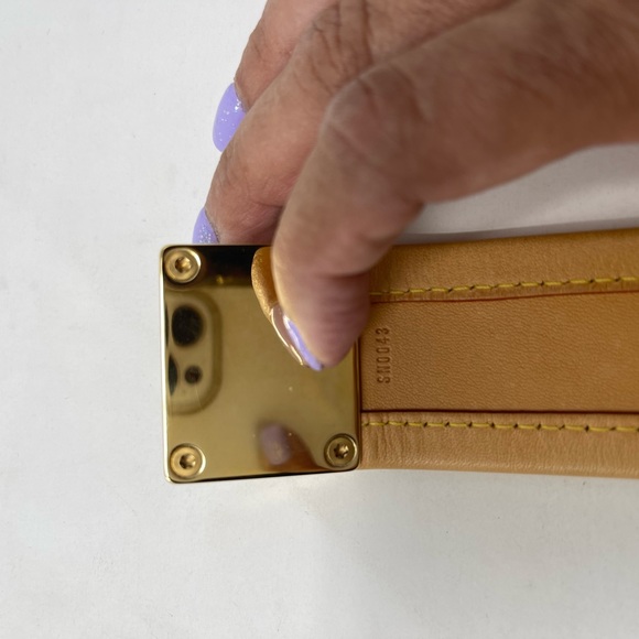 Louis Vuitton Monogram Leather Bracelet! - Picture 6 of 8